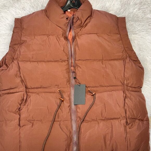 puffer vest - Picture 2 of 4
